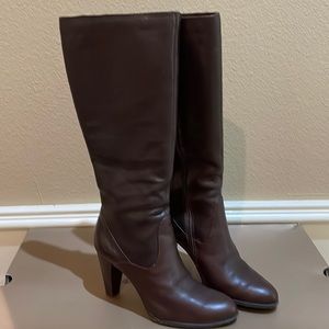 Born boots